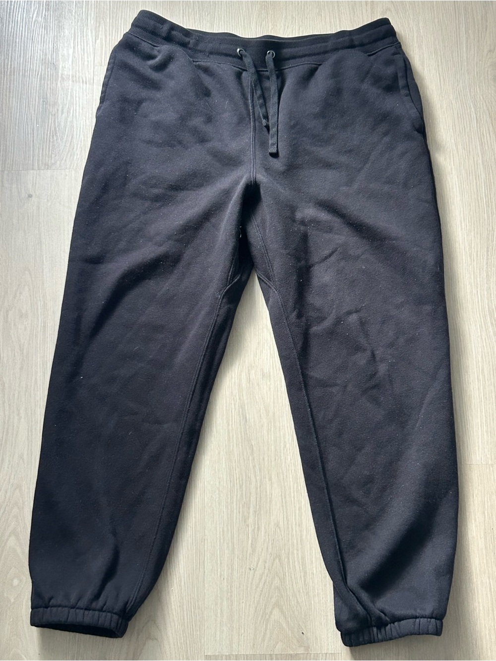 Amazon Essentials Black Men's Fleece Jogger Pants
